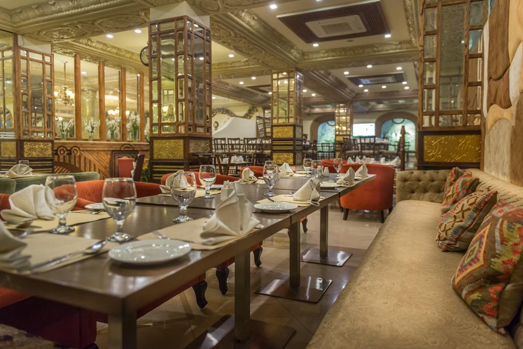Luxus Grand Hotel Lahaur Zewnętrze zdjęcie